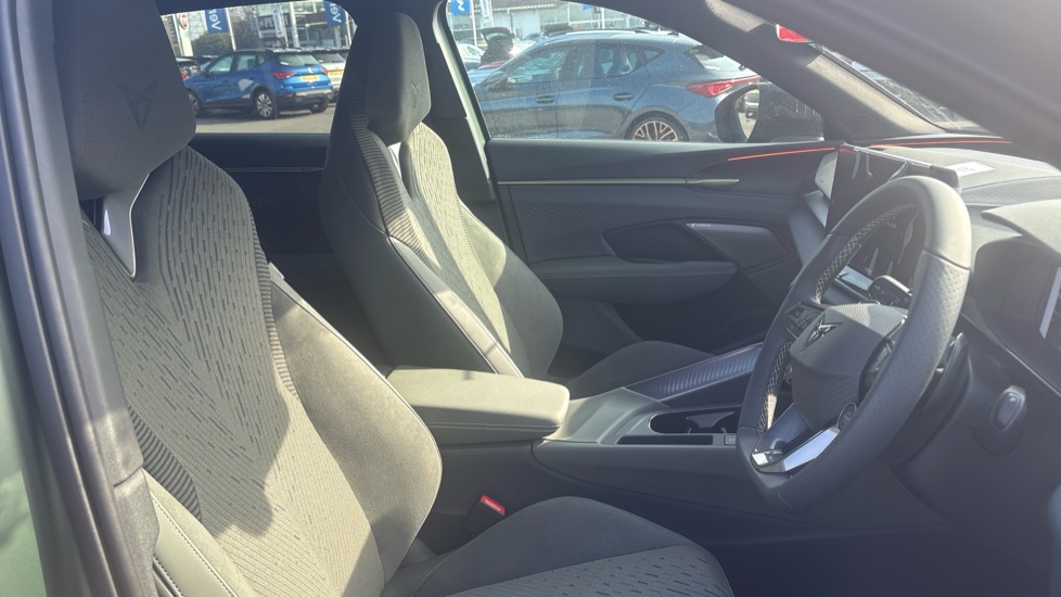 CUPRA Terramar 1.5 eTSI 150 Tribe Edition 5dr DSG Petrol Hatchback - Image 15