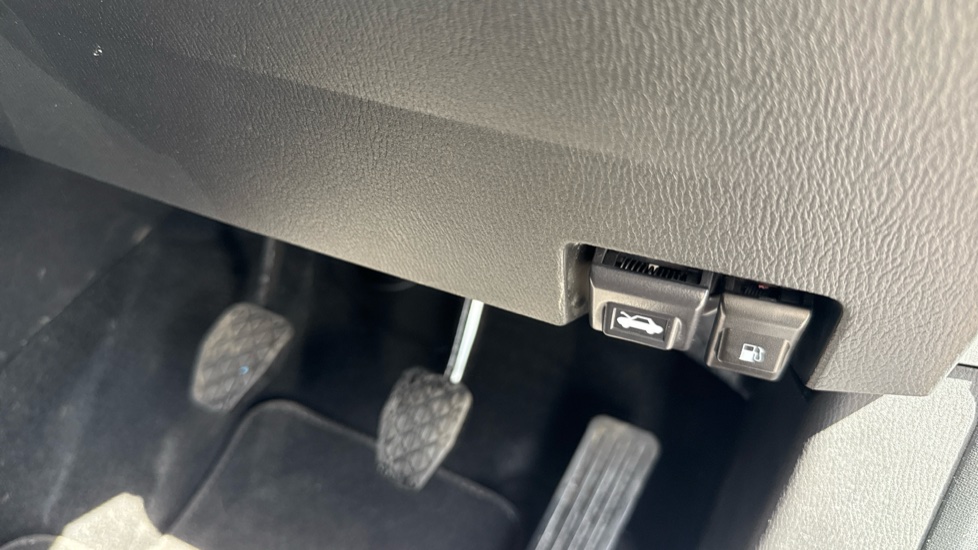 Mazda 2 1.5 e-Skyactiv G MHEV GT Sport 5dr Petrol Hatchback - Image 44