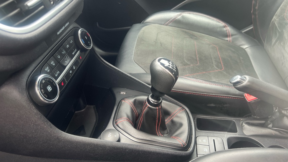 Ford Fiesta 1.0 EcoBoost ST-Line X 5dr Petrol Hatchback - Image 13