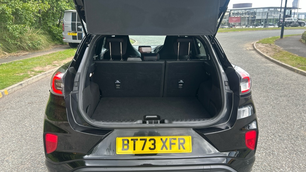 Ford Puma ST 1.0 EcoBoost Hybrid mHEV ST 5dr DCT Petrol Hatchback - Image 4