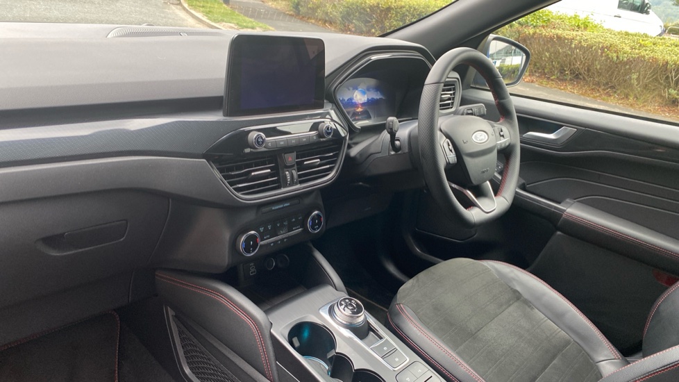 Ford Kuga 2.5 FHEV ST-Line Edition 5dr CVT Hybrid Estate - Image 9