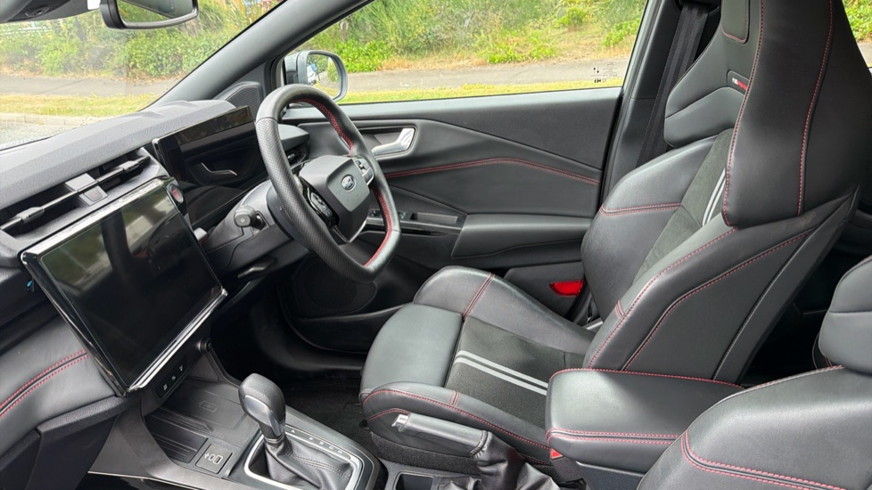 Ford Puma ST 1.0 EcoBoost Hybrid mHEV 170 ST 5dr DCT Petrol Hatchback - Image 9