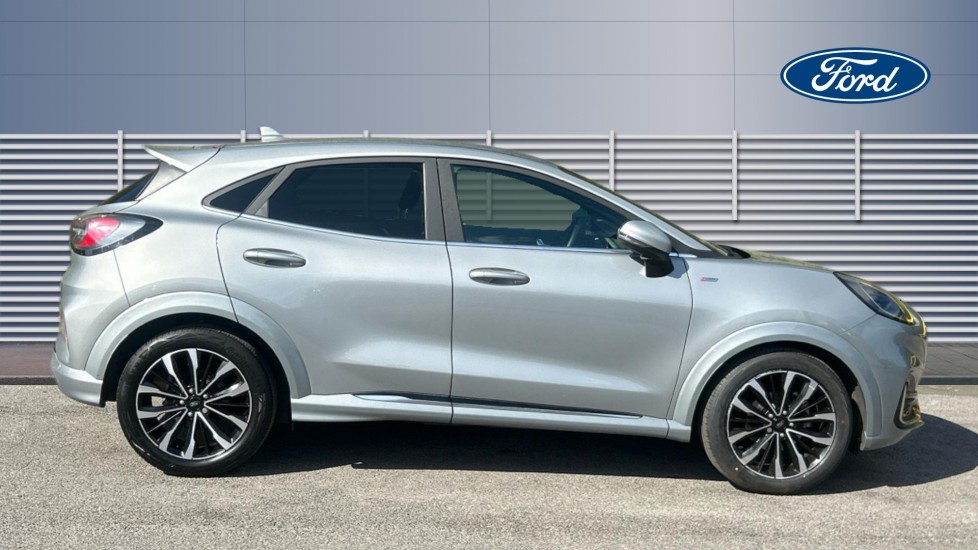 Ford Puma 1.0 EcoBoost Hybrid mHEV 155 ST-Line Vignale 5dr Petrol Hatchback - Image 5