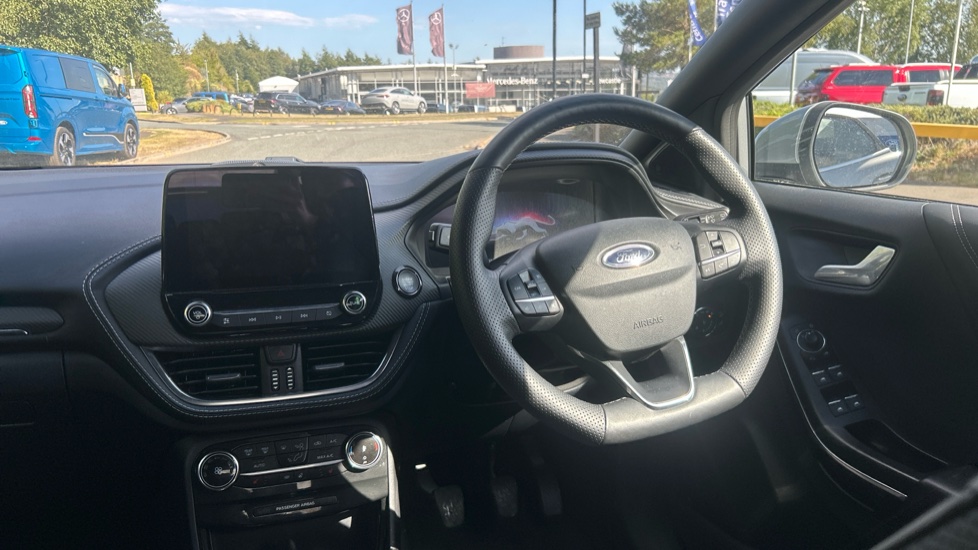 Ford Puma 1.0 EcoBoost Hybrid mHEV 155 ST-Line Vignale 5dr Petrol Hatchback - Image 9