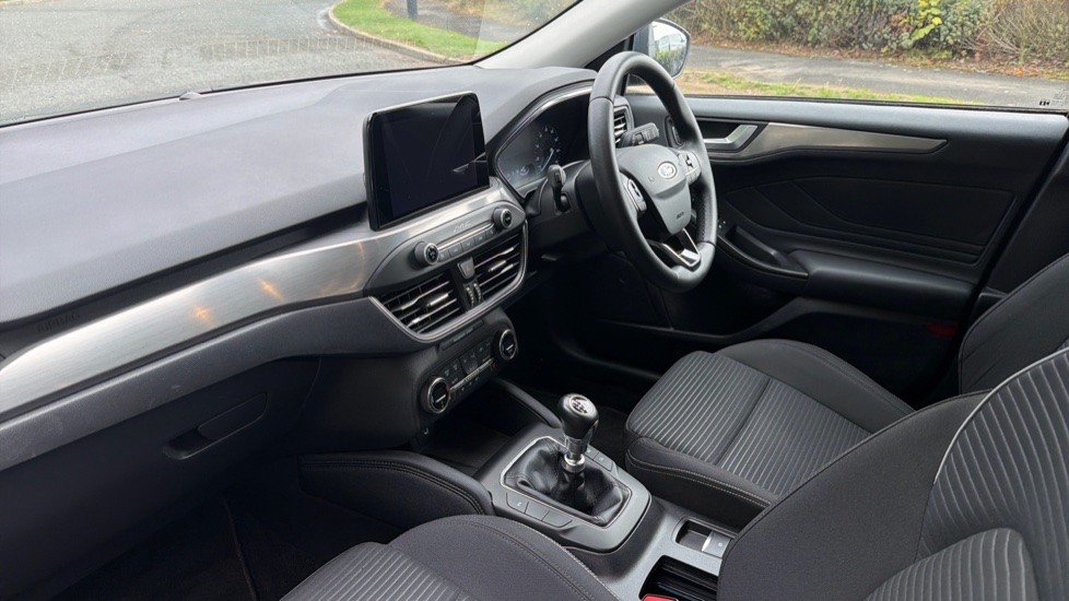 Ford Focus 1.0 EcoBoost 125 Titanium 5dr Petrol Hatchback - Image 9