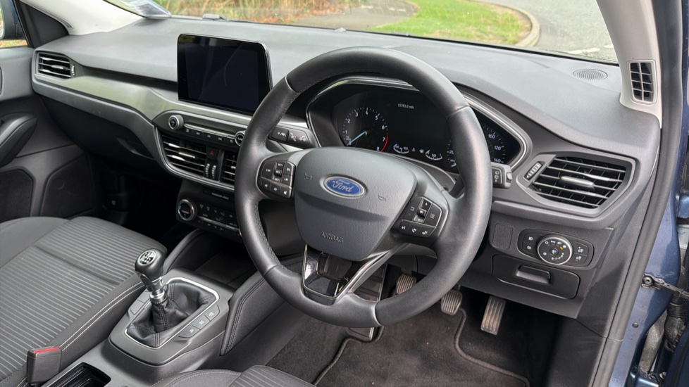 Ford Focus 1.0 EcoBoost 125 Titanium 5dr Petrol Hatchback - Image 11
