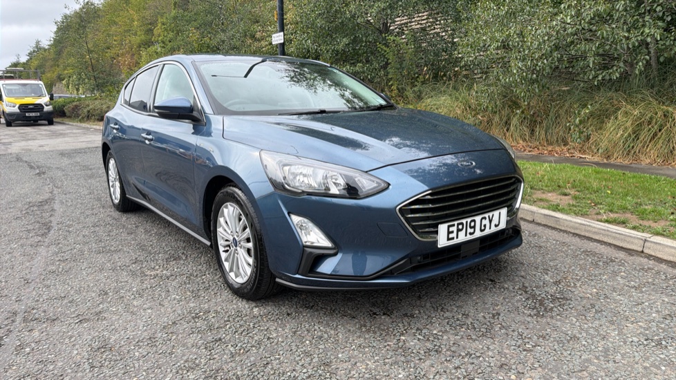 Ford Focus 1.0 EcoBoost 125 Titanium 5dr Petrol Hatchback - Image 40