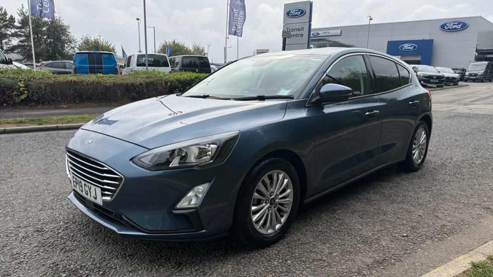 Ford Focus 1.0 EcoBoost 125 Titanium 5dr Petrol Hatchback - Image 42