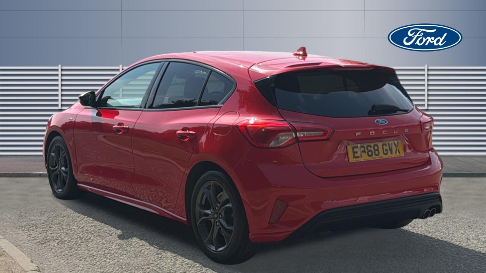 Ford Focus 1.0 EcoBoost 125 ST-Line 5dr Petrol Hatchback - Image 2