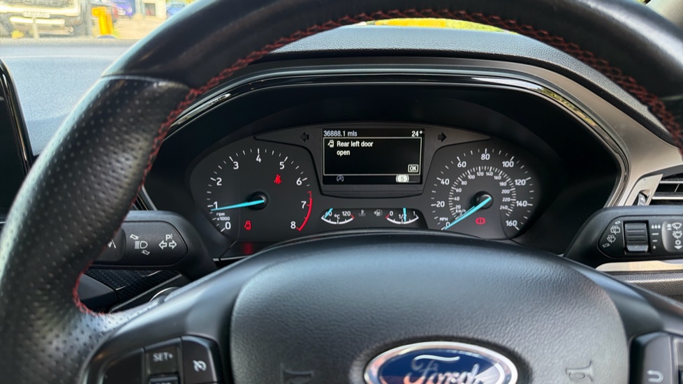 Ford Focus 1.0 EcoBoost 125 ST-Line 5dr Petrol Hatchback - Image 18