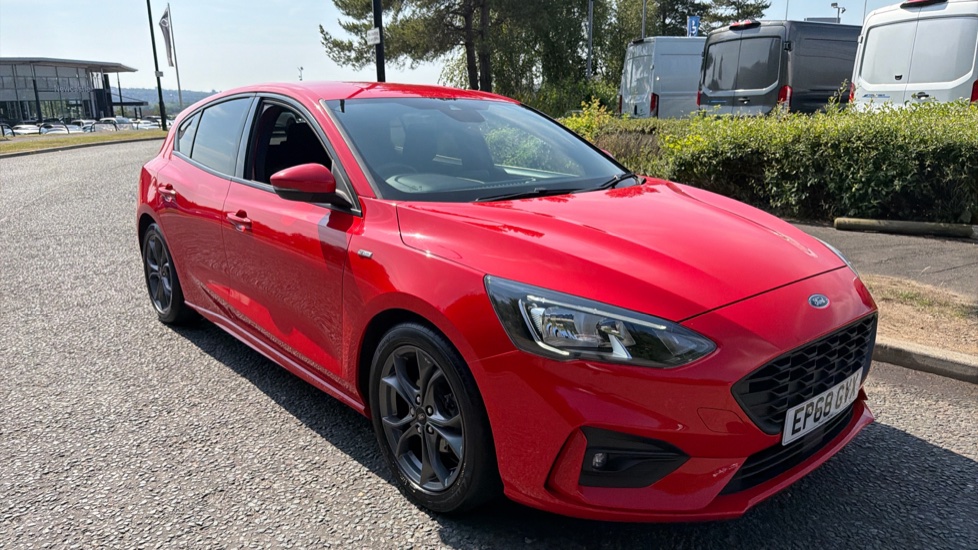 Ford Focus 1.0 EcoBoost 125 ST-Line 5dr Petrol Hatchback - Image 29