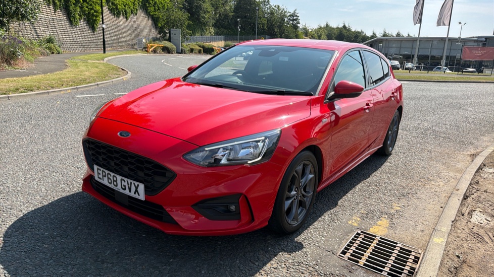 Ford Focus 1.0 EcoBoost 125 ST-Line 5dr Petrol Hatchback - Image 31