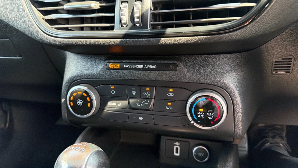 Ford Focus 1.0 EcoBoost 125 ST-Line 5dr Petrol Hatchback - Image 39