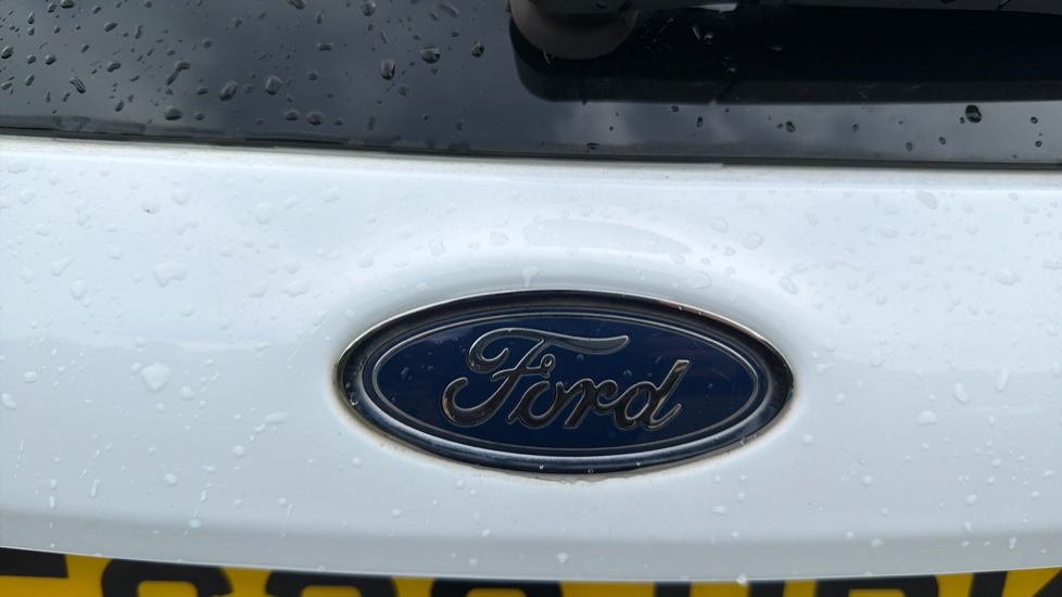Ford Fiesta 1.0 EcoBoost Trend 5dr Petrol Hatchback - Image 8