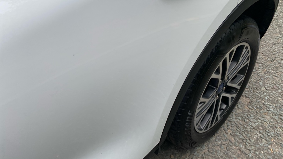 Ford Kuga 1.5 EcoBoost 150 Titanium Edition 5dr Petrol Estate - Image 8