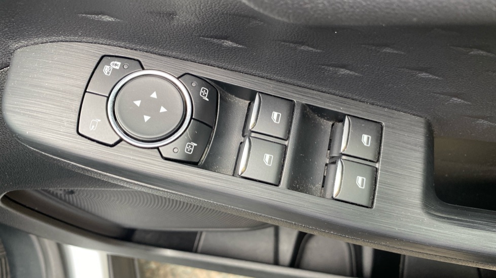 Ford Kuga 1.5 EcoBoost 150 Titanium Edition 5dr Petrol Estate - Image 26
