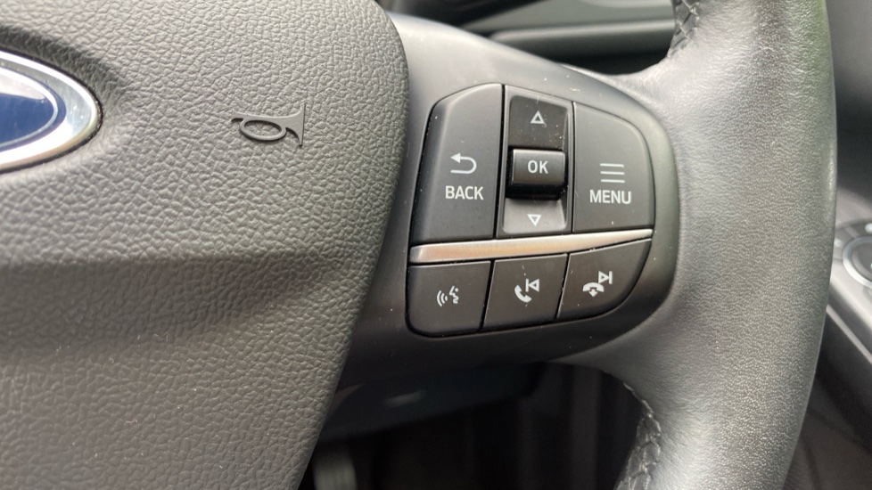 Ford Kuga 1.5 EcoBoost 150 Titanium Edition 5dr Petrol Estate - Image 31