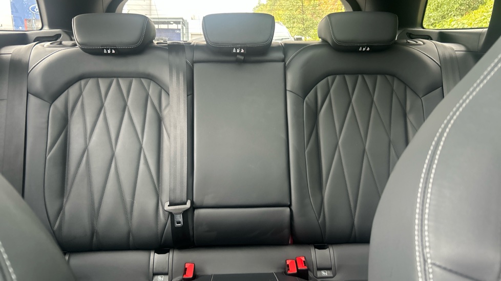 Ford Explorer 210kW Premium 77kWh 5dr Auto Electric Estate - Image 15