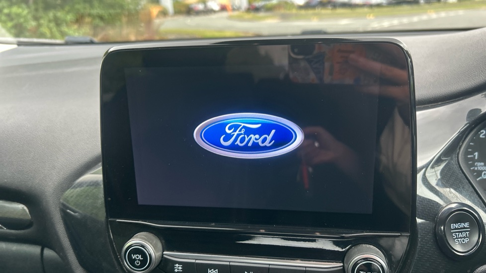 Ford Puma 1.0 EcoBoost Hybrid mHEV Titanium 5dr Petrol Hatchback - Image 12