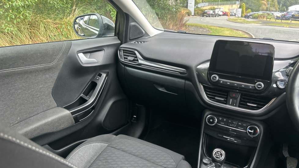 Ford Puma 1.0 EcoBoost Hybrid mHEV Titanium 5dr Petrol Hatchback - Image 14