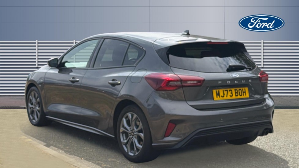 Ford Focus 1.0 EcoBoost ST-Line 5dr Petrol Hatchback - Image 2