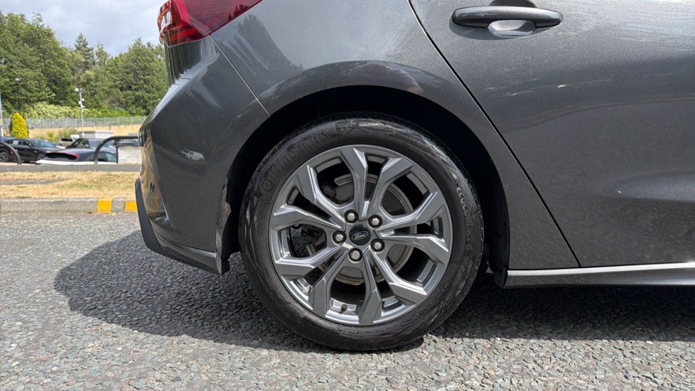 Ford Focus 1.0 EcoBoost ST-Line 5dr Petrol Hatchback - Image 7