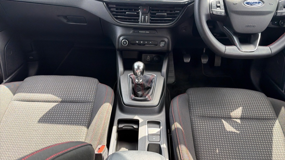Ford Focus 1.0 EcoBoost ST-Line 5dr Petrol Hatchback - Image 13