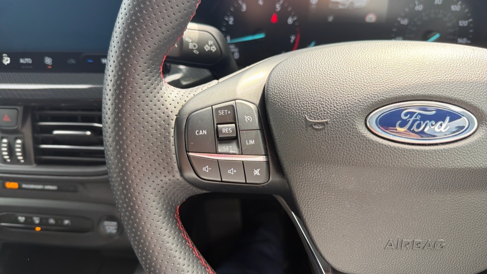 Ford Focus 1.0 EcoBoost ST-Line 5dr Petrol Hatchback - Image 21