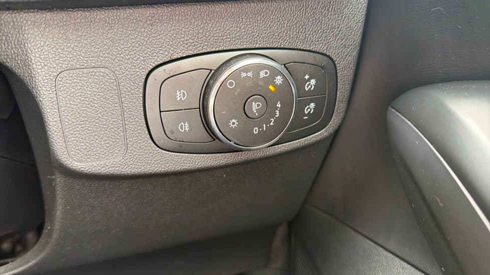 Ford Focus 1.0 EcoBoost ST-Line 5dr Petrol Hatchback - Image 23