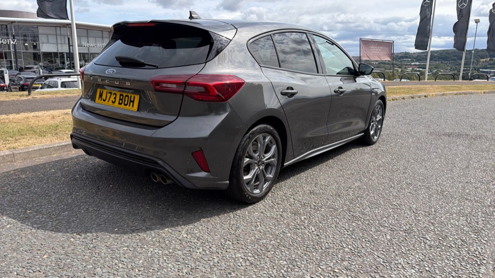 Ford Focus 1.0 EcoBoost ST-Line 5dr Petrol Hatchback - Image 39