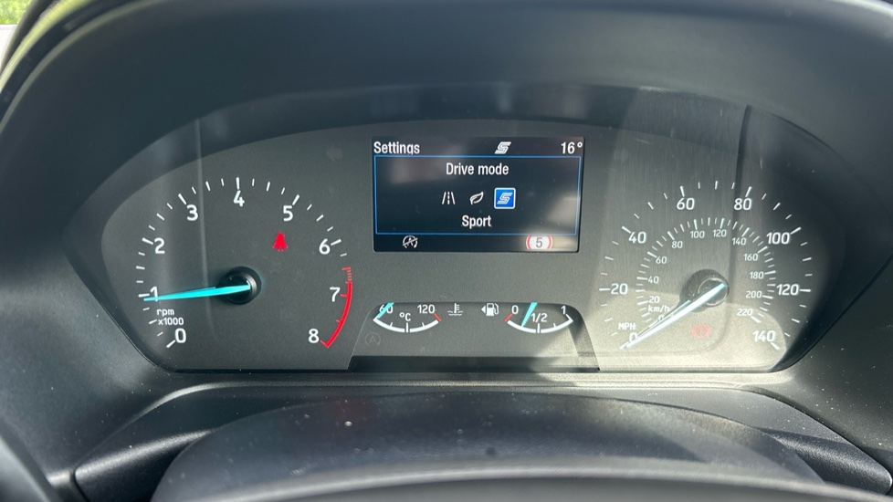 Ford Fiesta 1.0 EcoBoost Titanium 5dr Petrol Hatchback - Image 30