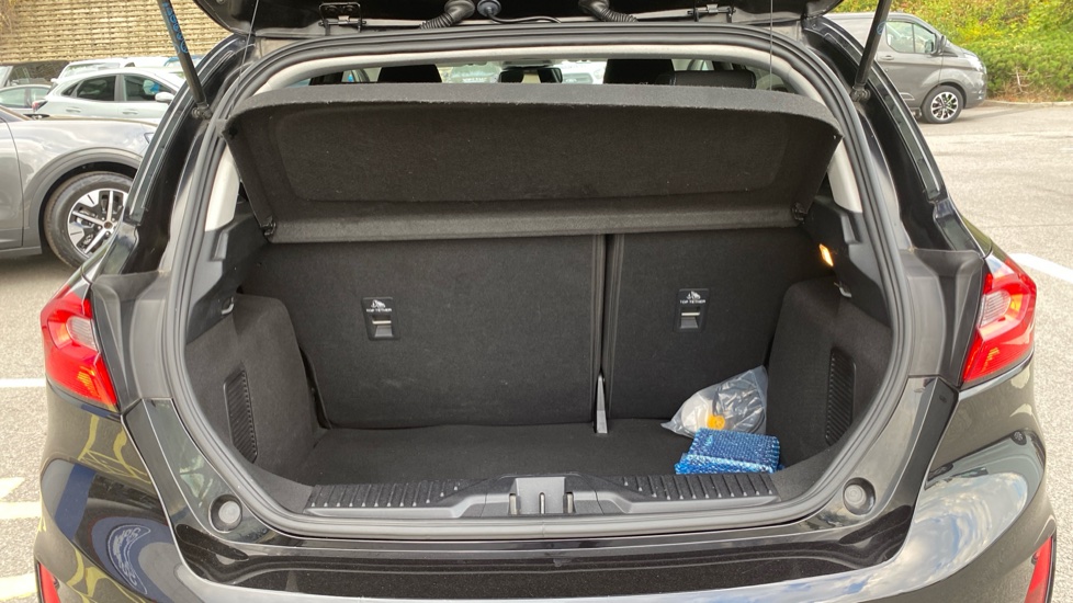 Ford Fiesta 1.0 EcoBoost Active 5dr Petrol Hatchback - Image 4