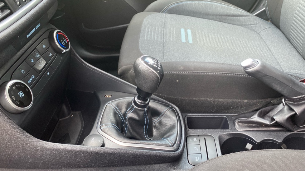 Ford Fiesta 1.0 EcoBoost Active 5dr Petrol Hatchback - Image 13