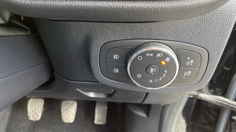 Ford Fiesta 1.0 EcoBoost Active 5dr Petrol Hatchback - Image 24