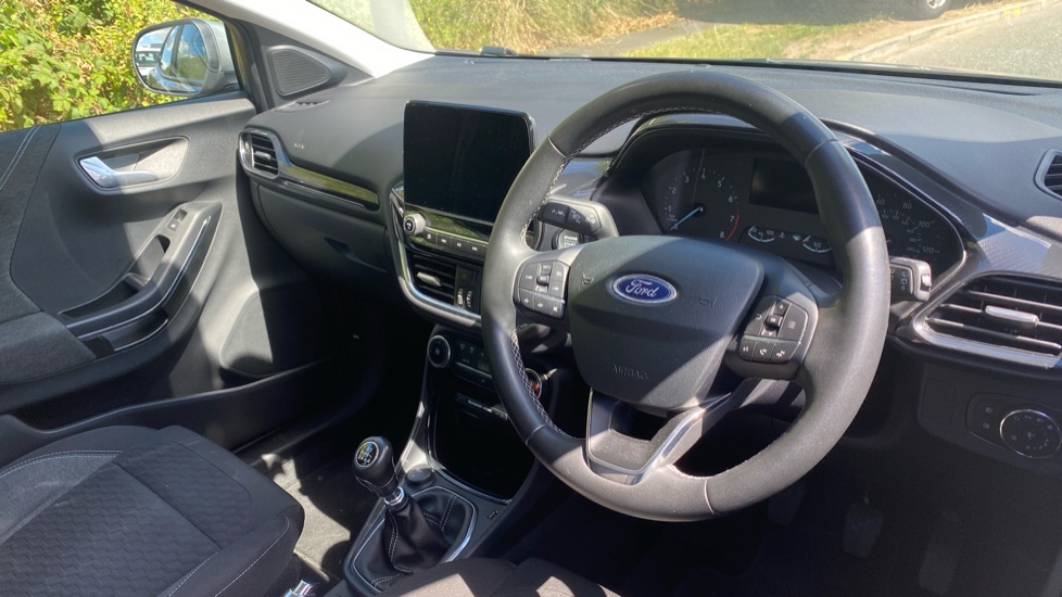 Ford Puma 1.0 EcoBoost Hybrid mHEV Titanium 5dr Petrol Hatchback - Image 11