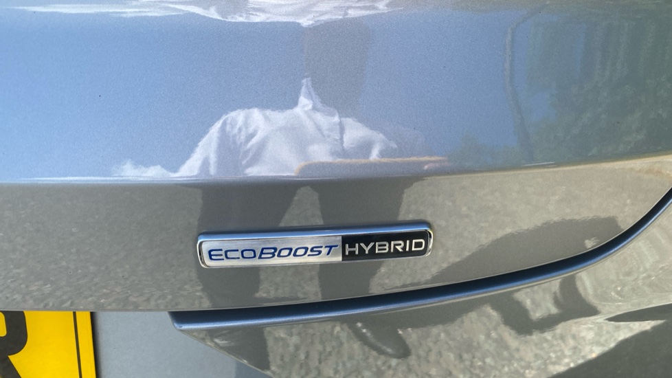 Ford Puma 1.0 EcoBoost Hybrid mHEV Titanium 5dr Petrol Hatchback - Image 21