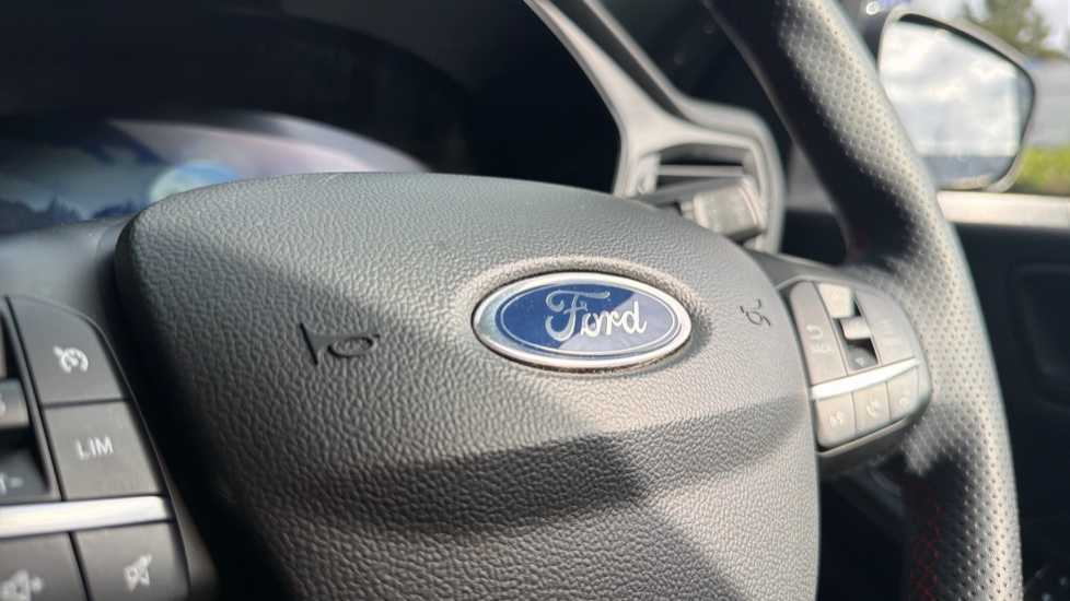 Ford Kuga 1.5 EcoBoost 150 ST-Line Edition 5dr Petrol Estate - Image 8