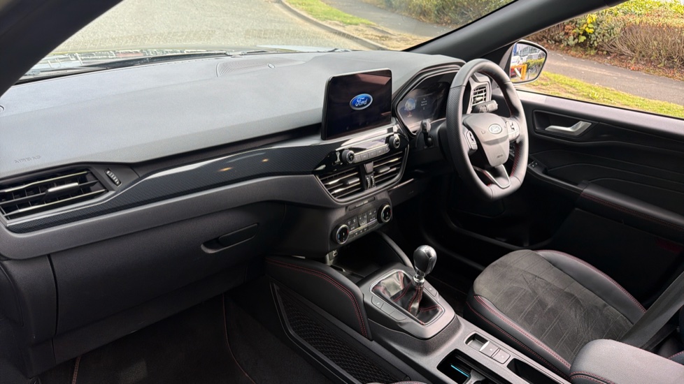 Ford Kuga 1.5 EcoBoost 150 ST-Line Edition 5dr Petrol Estate - Image 9