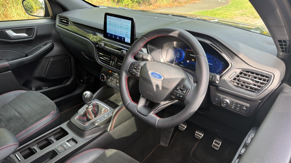 Ford Kuga 1.5 EcoBoost 150 ST-Line Edition 5dr Petrol Estate - Image 11