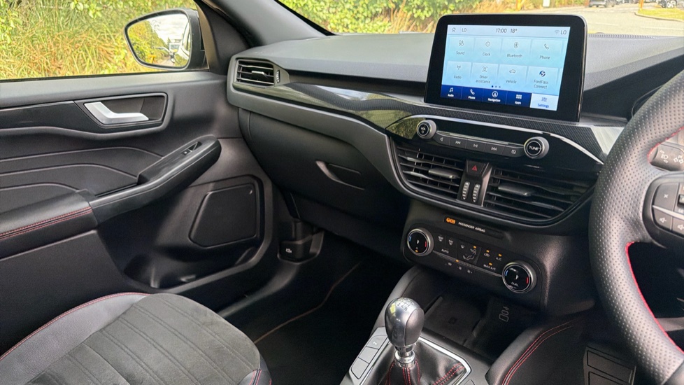 Ford Kuga 1.5 EcoBoost 150 ST-Line Edition 5dr Petrol Estate - Image 14