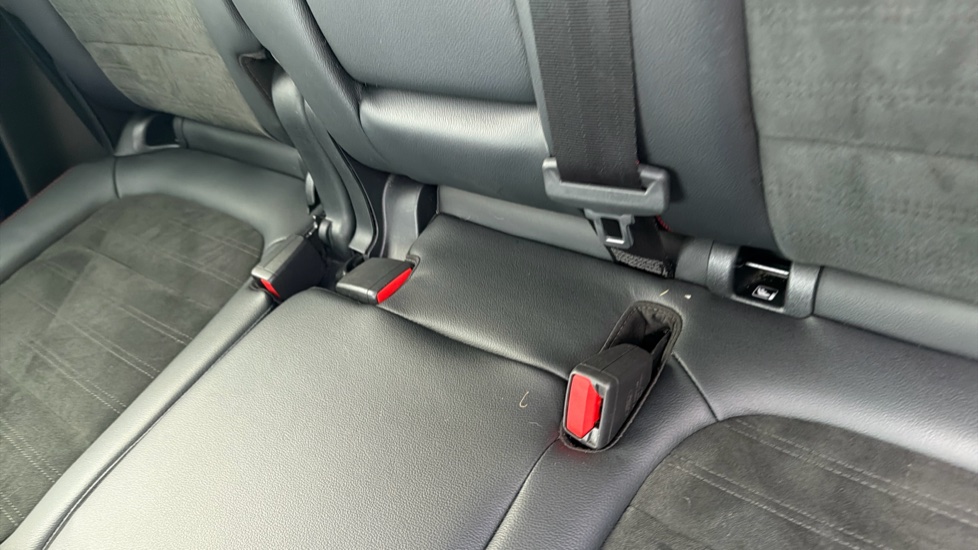 Ford Kuga 1.5 EcoBoost 150 ST-Line Edition 5dr Petrol Estate - Image 17