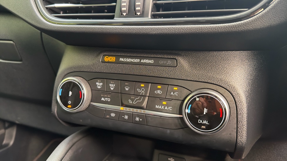 Ford Kuga 1.5 EcoBoost 150 ST-Line Edition 5dr Petrol Estate - Image 22