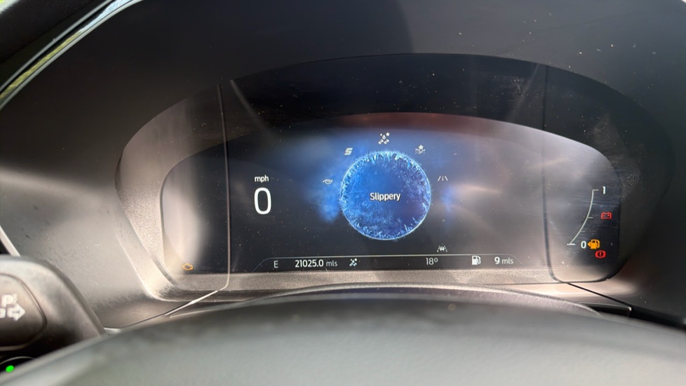 Ford Kuga 1.5 EcoBoost 150 ST-Line Edition 5dr Petrol Estate - Image 36