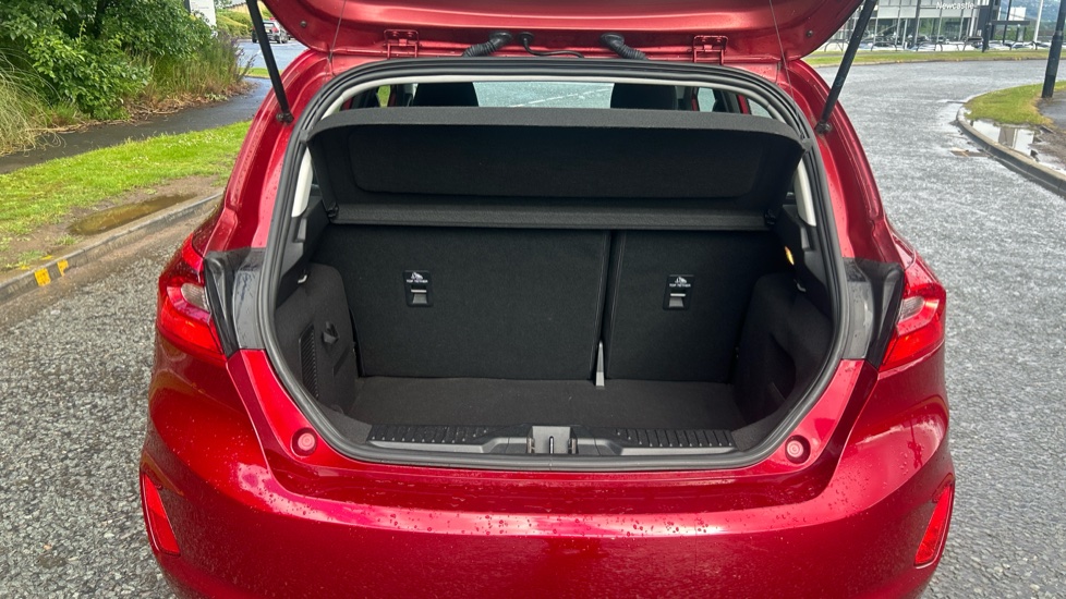 Ford Fiesta 1.1 Zetec 5dr Petrol Hatchback - Image 4