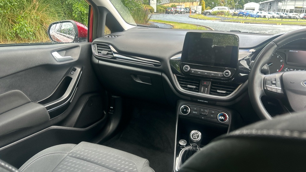 Ford Fiesta 1.1 Zetec 5dr Petrol Hatchback - Image 14
