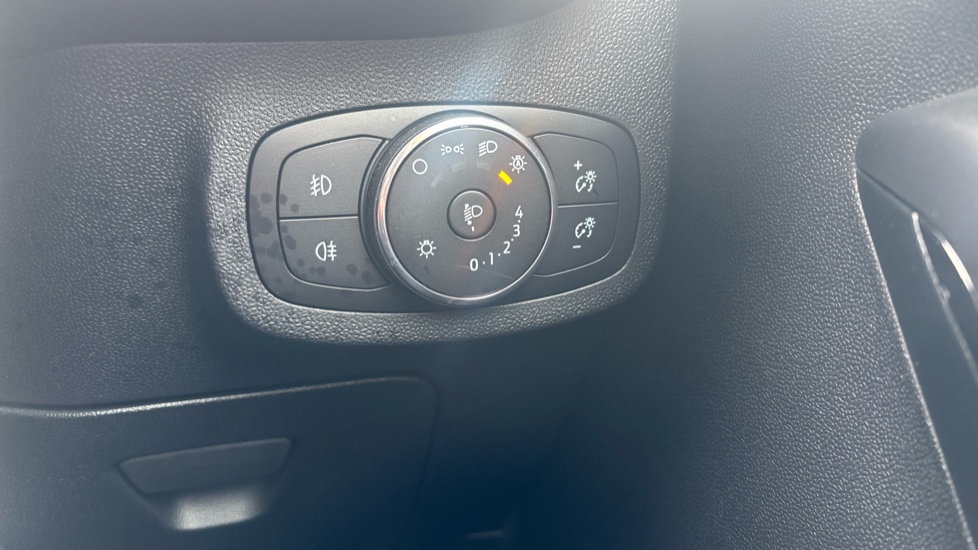 Ford Fiesta 1.0 EcoBoost Trend 5dr Petrol Hatchback - Image 23