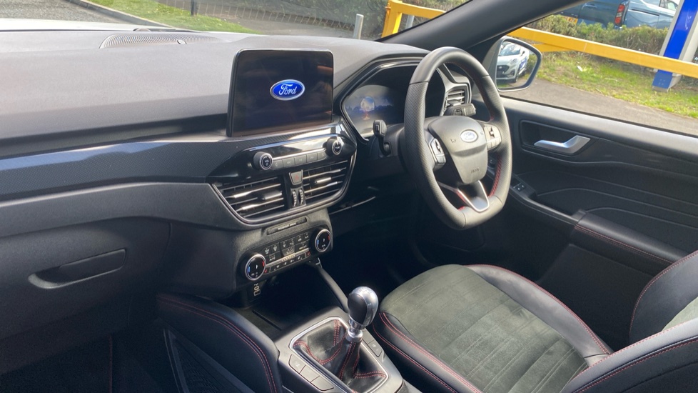Ford Kuga 1.5 EcoBoost 150 ST-Line X Edition 5dr Petrol Estate - Image 9