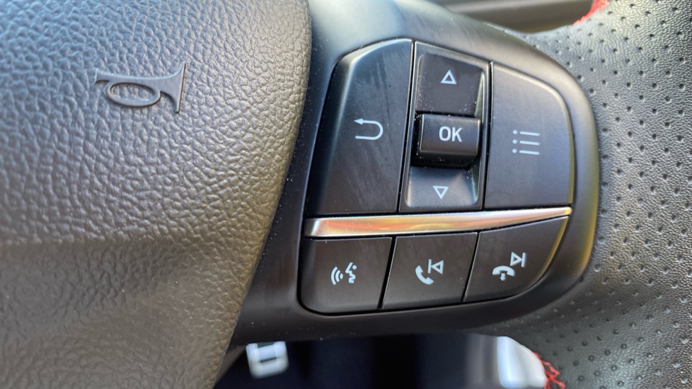 Ford Kuga 1.5 EcoBoost 150 ST-Line X Edition 5dr Petrol Estate - Image 28