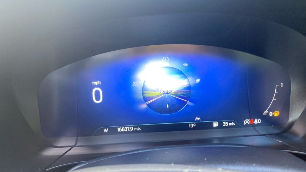 Ford Kuga 1.5 EcoBoost 150 ST-Line X Edition 5dr Petrol Estate - Image 34