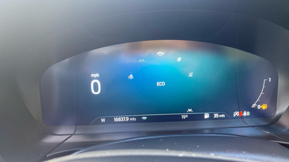 Ford Kuga 1.5 EcoBoost 150 ST-Line X Edition 5dr Petrol Estate - Image 35